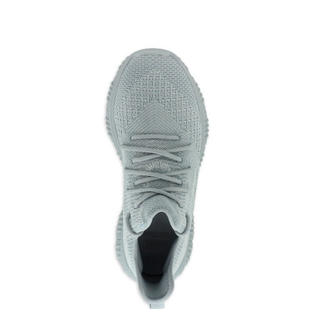Avia Size 9